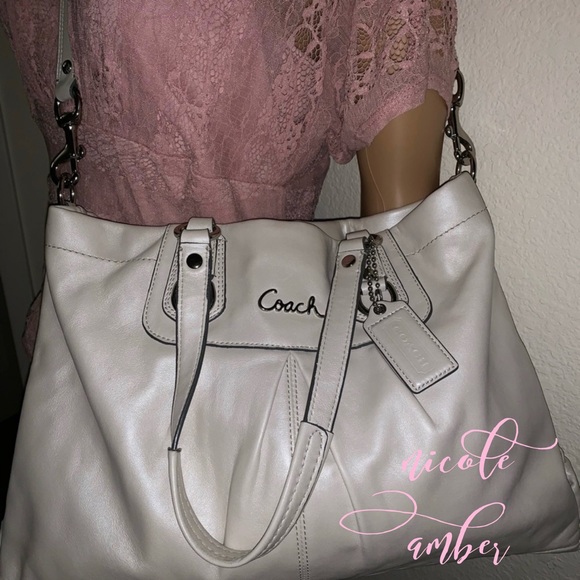 Coach Handbags - 🐚AUTHENTIC🐚 COACH Ashley Pearl Leather Satchel